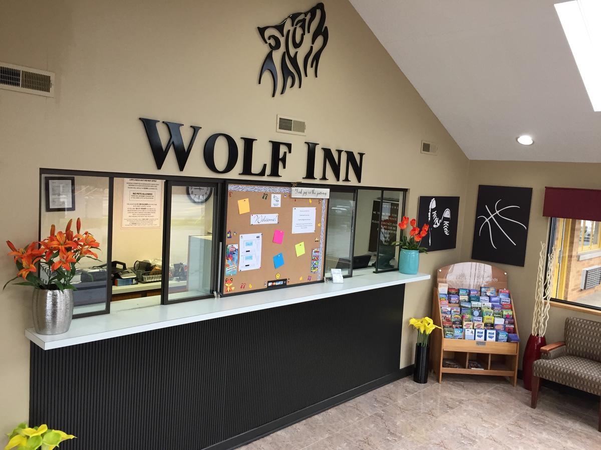 Wolf Inn Hotel Сандъски Екстериор снимка